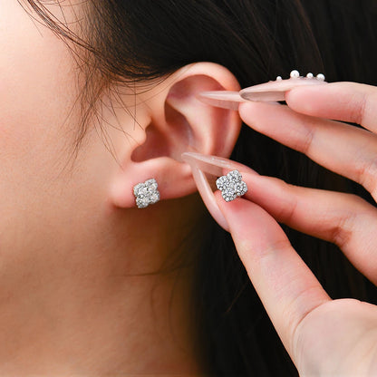 Fleur Quatrefoil Moissanite Stud Earrings